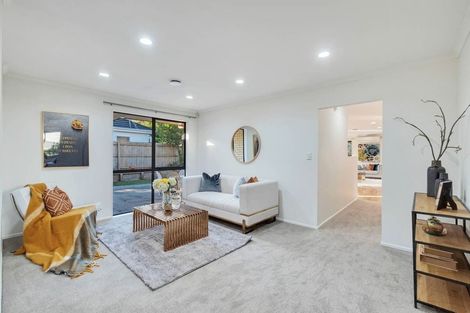 Photo of property in 34 San Valentino Drive, Henderson, Auckland, 0612