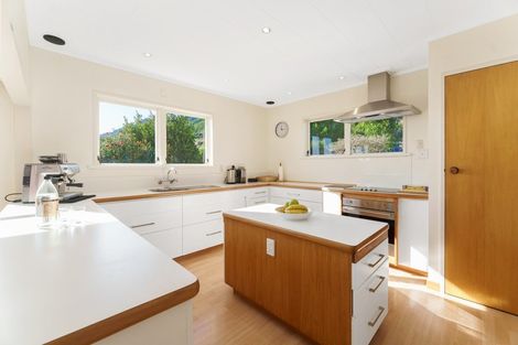 Photo of property in 109 Winara Avenue, Waikanae, 5036