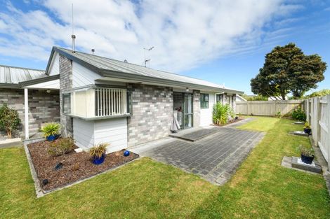 Photo of property in 10 Parnell Heights Drive, Kelvin Grove, Palmerston North, 4414