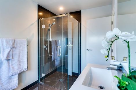 Photo of property in 3 Aparima Place, Awatoto, Napier, 4110