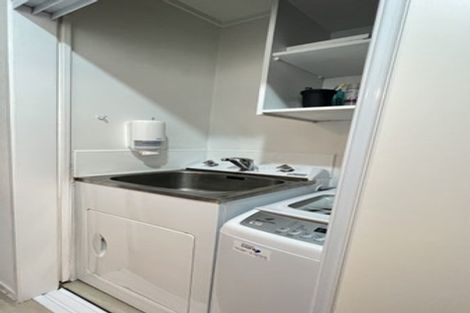 Photo of property in 2/40 Blacklock Avenue, Henderson, Auckland, 0612