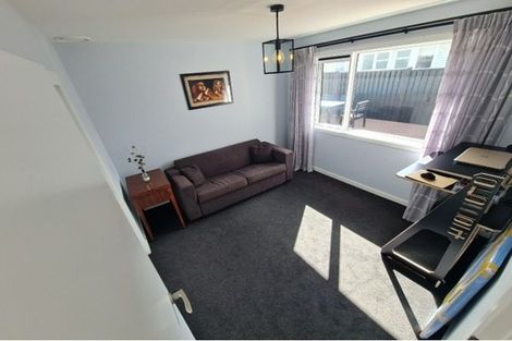 Photo of property in 21 Foster Street, Taita, Lower Hutt, 5011