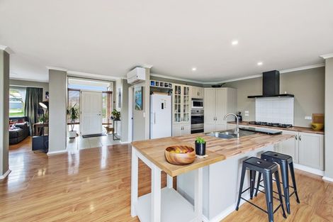 Photo of property in 79 North Terrace, Darfield, 7510