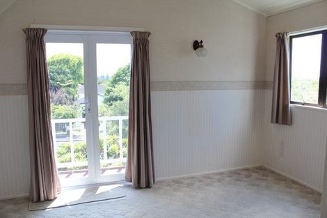 Photo of property in 2 Tarbett Road, Hillcrest, Hamilton, 3216