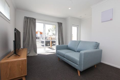 Photo of property in 2/7 Burrows Place, Frankton, Hamilton, 3204