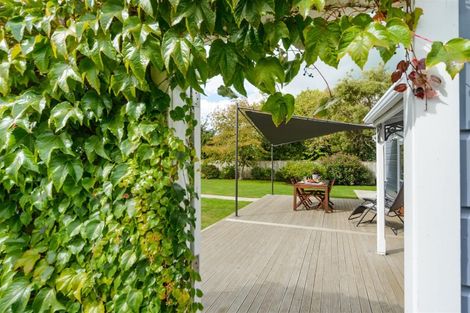 Photo of property in 30 Signal Street, Marton, 4710