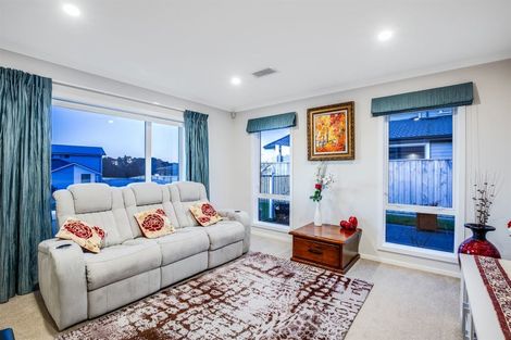 Photo of property in 17 Waitaria Terrace, Aotea, Porirua, 5024