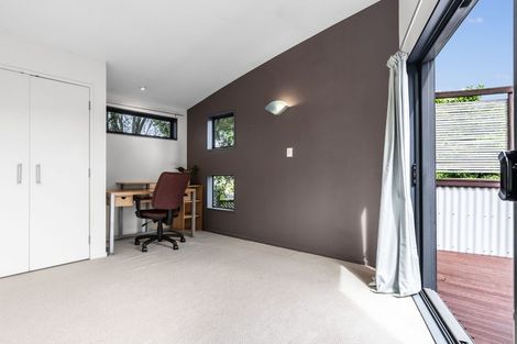 Photo of property in 9 Ginders Drive, Massey, Auckland, 0614