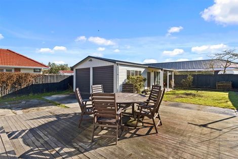 Photo of property in 8 Mappleton Avenue, Burnside, Christchurch, 8053
