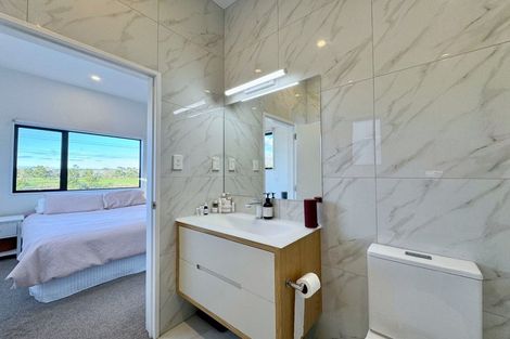 Photo of property in 10 Taiaha Street, Papakura, 2110