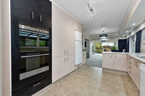 Photo of property in 9 Lynwood Place, Chedworth, Hamilton, 3210