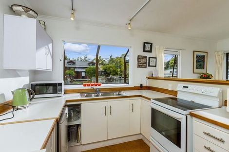Photo of property in 1/47 Selwyn Crescent, Forrest Hill, Auckland, 0620
