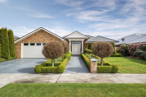 Photo of property in 12 Oratia Grove, Northwood, Christchurch, 8051