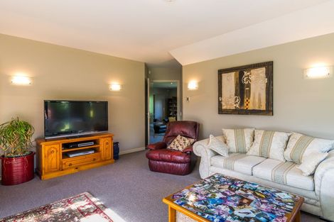 Photo of property in 2 Flaxen Way, Kinloch, Taupo, 3377