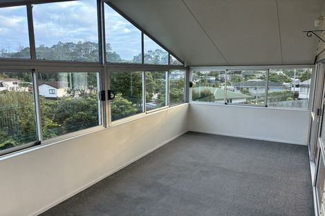 Photo of property in 14 Helena Street, Massey, Auckland, 0614