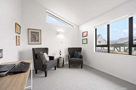 Photo of property in 22 Gurkha Crescent, Khandallah, Wellington, 6035