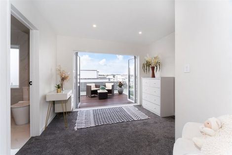 Photo of property in 35 Matakohe Road, Westgate, Auckland, 0814