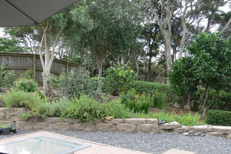 Photo of property in 26 Halyard Loop, Haruru, 0204