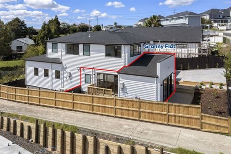 Photo of property in 8 Bela Vista Boulevard, Swanson, Auckland, 0614
