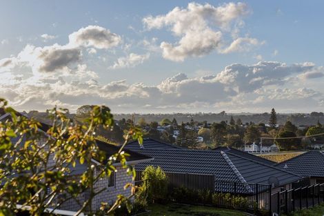 Photo of property in 5 Albatross Lane, Welcome Bay, Tauranga, 3112