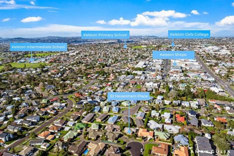 Photo of property in 32 Heversham Place, Glendene, Auckland, 0602