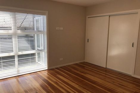 Photo of property in 10b Rogers Avenue, Eastern Beach, Auckland, 2012