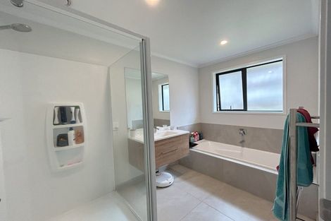 Photo of property in 12 Peter Bourne Drive, Pokeno, 2402