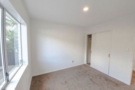 Photo of property in 87 Pooks Road, Ranui, Auckland, 0612