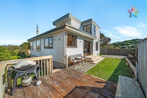 Photo of property in 4 Akatea Road, Korokoro, Lower Hutt, 5012