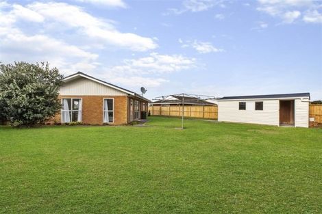 Photo of property in 21 Calthorp Close, Favona, Auckland, 2024