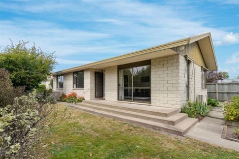 Photo of property in 1/11 Manor Place, Bryndwr, Christchurch, 8053