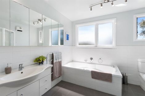 Photo of property in 181 Greers Road, Bryndwr, Christchurch, 8053