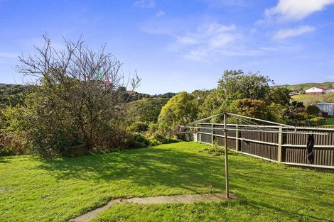 Photo of property in 7 Cheshire Street, Cannons Creek, Porirua, 5024