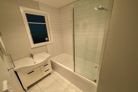 Photo of property in 5 John Street, Stokes Valley, Lower Hutt, 5019