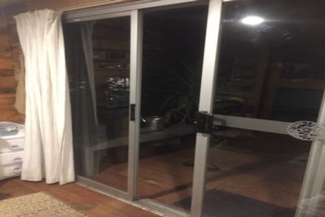 Photo of property in 2a Hammond Avenue, Hatfields Beach, Orewa, 0931