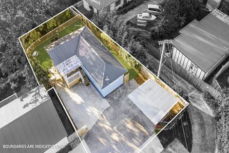 Photo of property in 90 Kelman Road, Kelston, Auckland, 0602