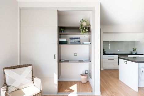 Photo of property in 11 Sunnyside Lane, Wanaka, 9305