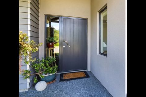 Photo of property in 2 Flaxen Way, Kinloch, Taupo, 3377