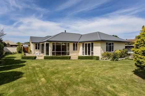 Photo of property in 2 Windsor Court, Rangiora, 7400