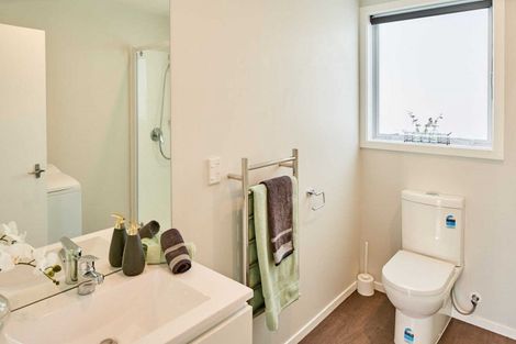 Photo of property in 5 Kowhai Street, Eastbourne, Lower Hutt, 5013