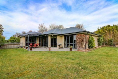 Photo of property in 65 Main North Road, Geraldine, 7930