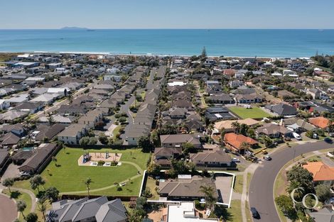 Photo of property in 42 Tuihana Drive, Papamoa Beach, Papamoa, 3118