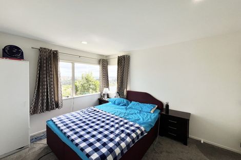 Photo of property in 36 Mandeville Place, Unsworth Heights, Auckland, 0632