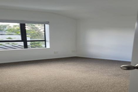 Photo of property in 5/26 Pannill Place, Oteha, Auckland, 0632