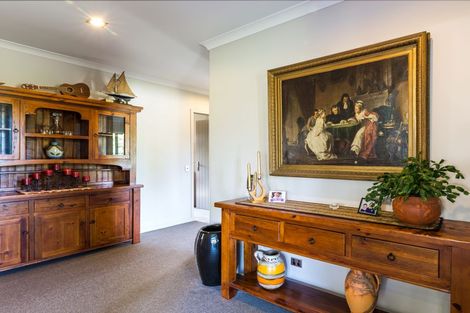 Photo of property in 2 Flaxen Way, Kinloch, Taupo, 3377