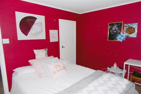 Photo of property in 28 Budleigh Street, Frankleigh Park, New Plymouth, 4310