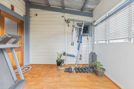 Photo of property in 118 Mangere Road, Otahuhu, Auckland, 1062