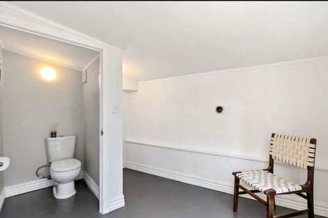 Photo of property in 32 Holloway Road, Aro Valley, Wellington, 6021