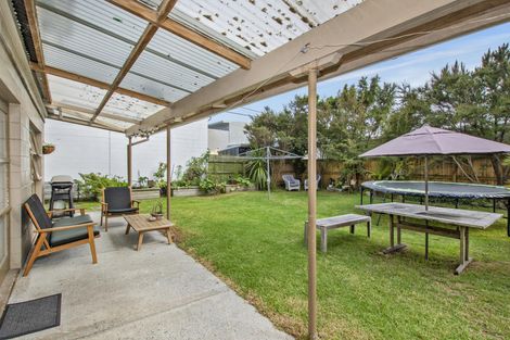 Photo of property in 23 The Centre, Waipu, 0510