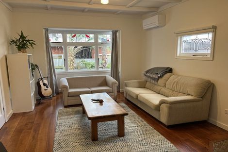 Photo of property in 45 Shakespeare Road, Bluff Hill, Napier, 4110